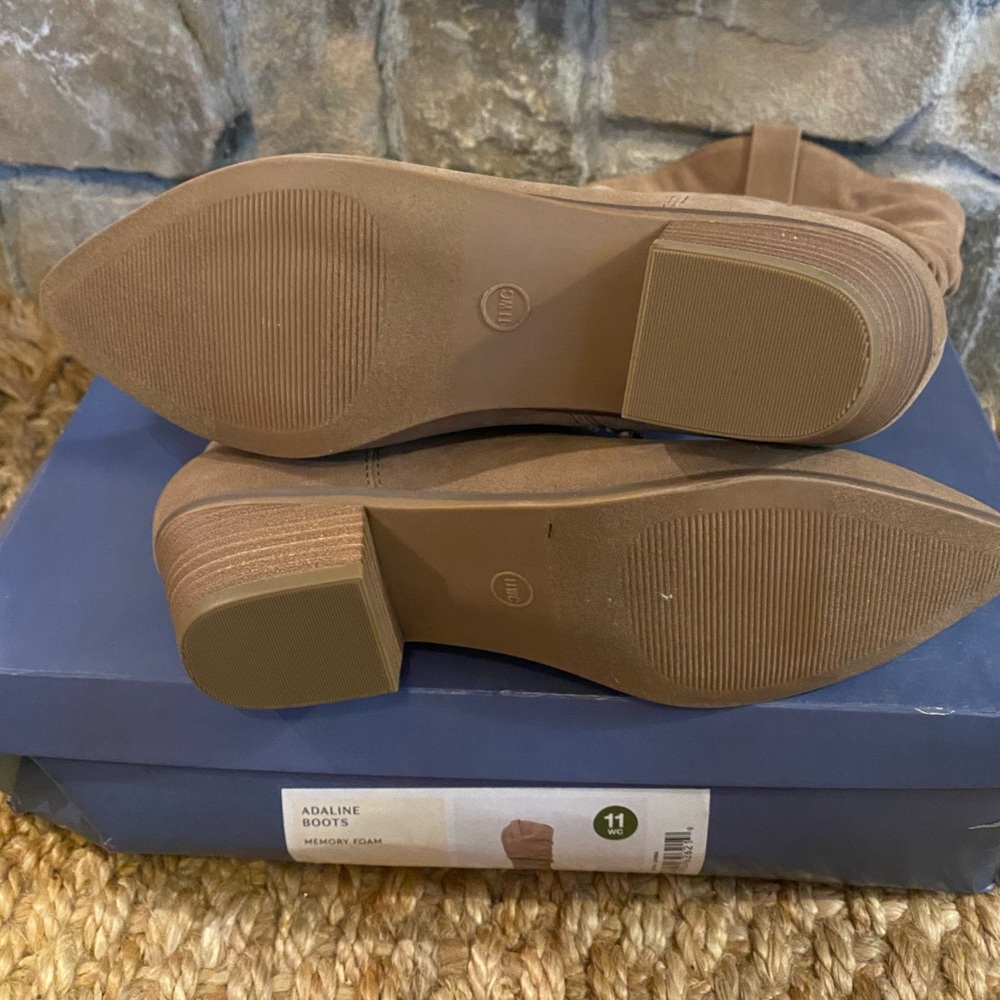 Universal Thread Slouchy Tan Heeled Boots - Picture 5 of 5